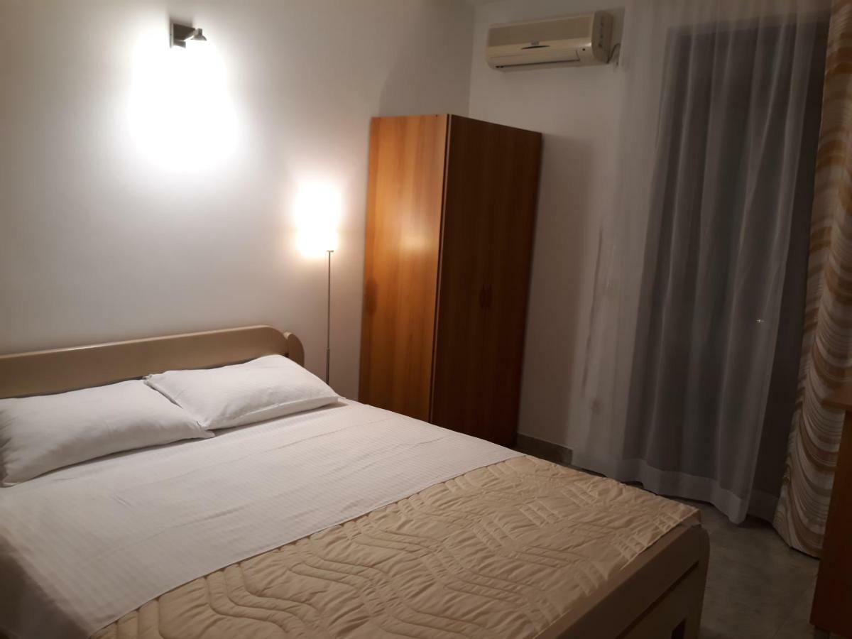 Apartments Ardura Petrovac Exterior photo